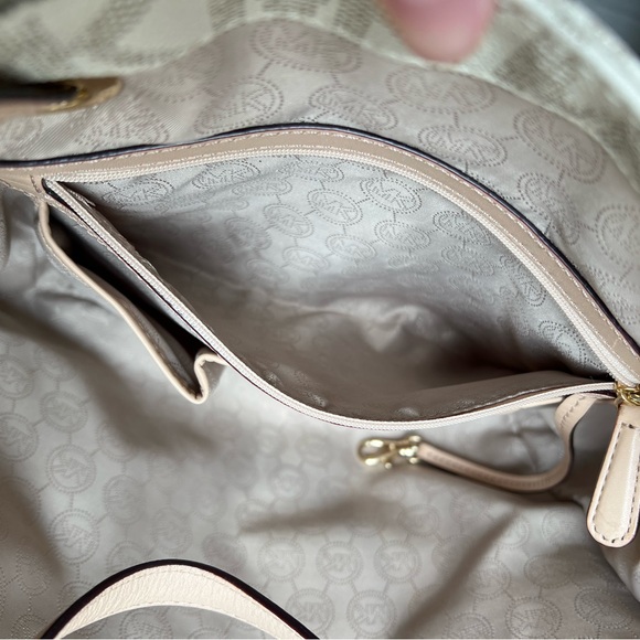 Michael Kors Large Leather Logo Shoulder Bag - Picture 10 of 16